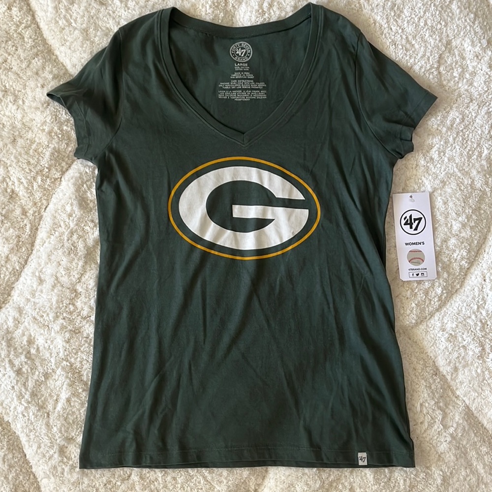 Women’s Green Bay Packers NFL T-Shirt. Size large. New!